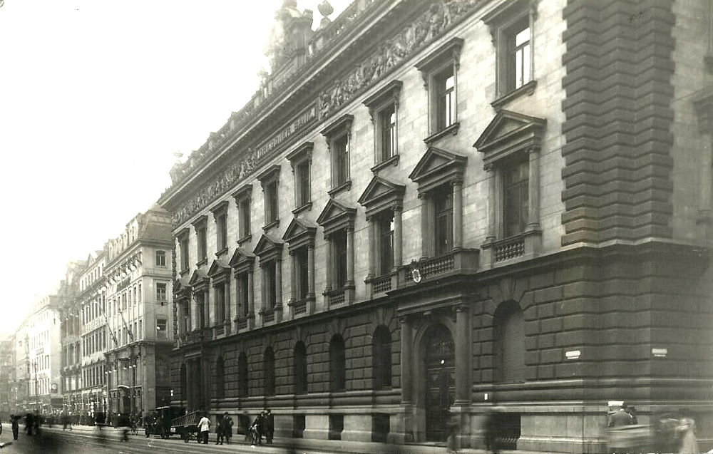 Das Stammhaus der Dresdner Bank an der König-Johann-Straße.